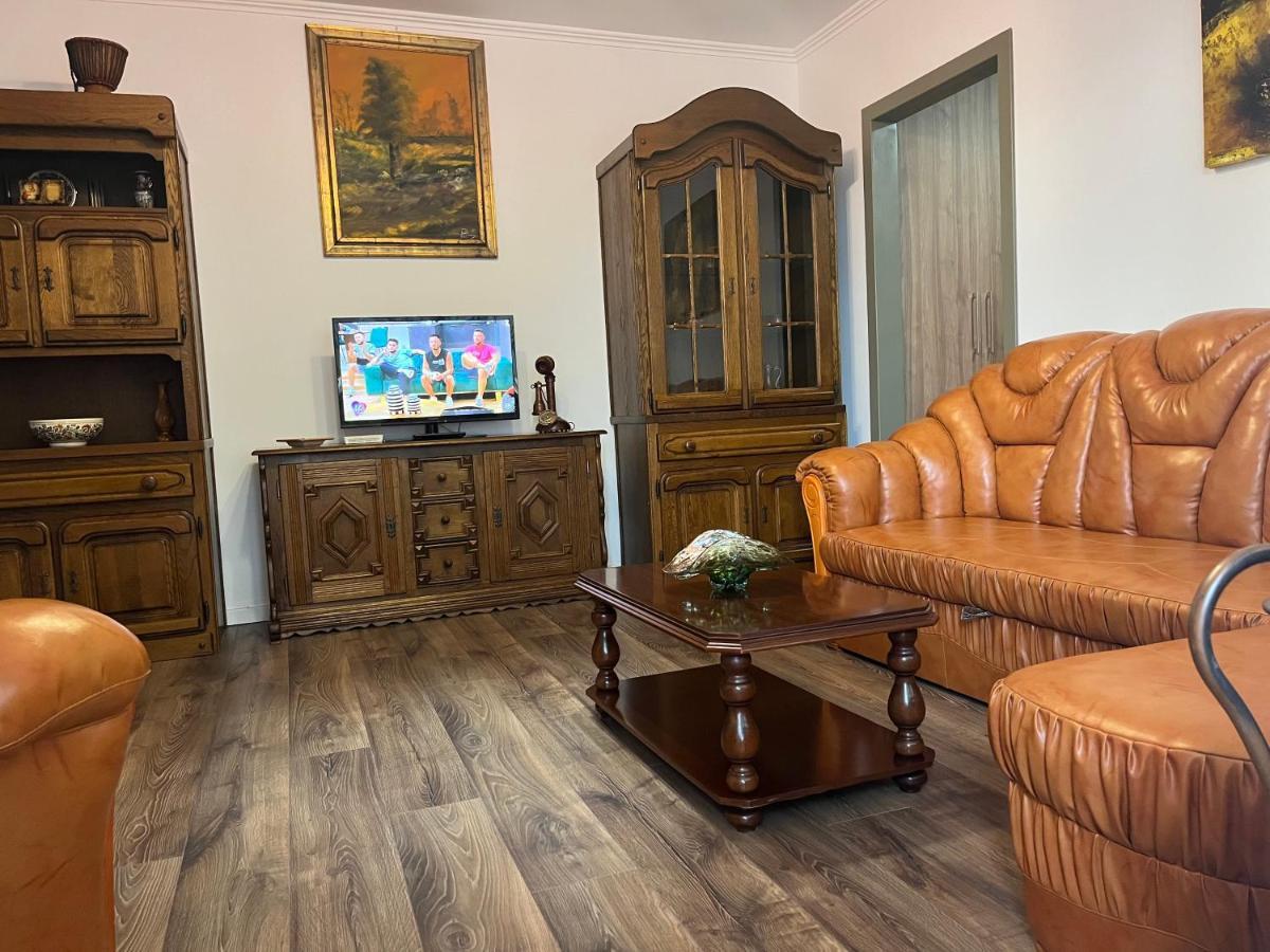 Cazare David Si Familia . Piatra Neamţ Exterior foto
